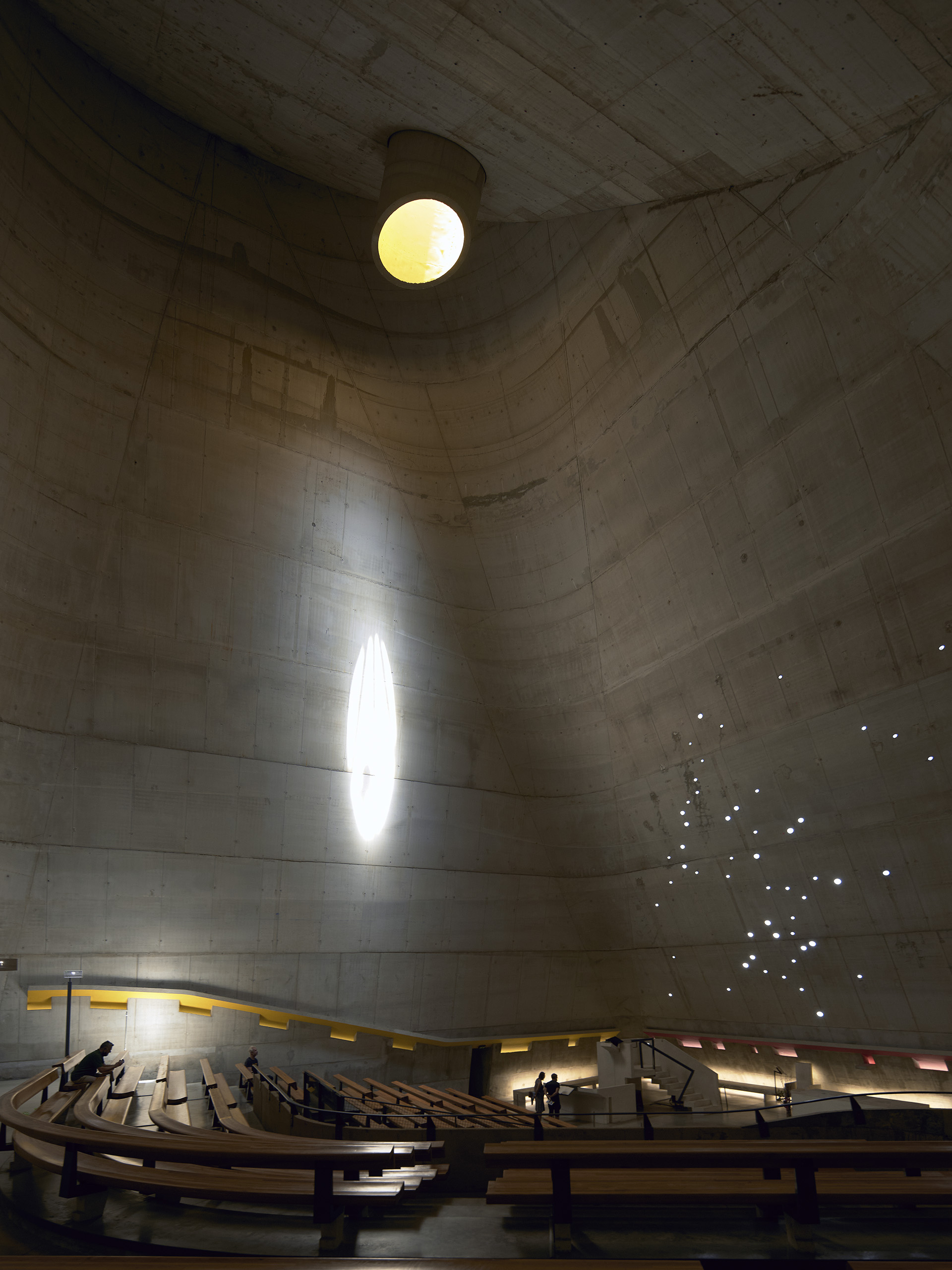 Paul Riddle Photographer · Saint-Pierre Firminy France